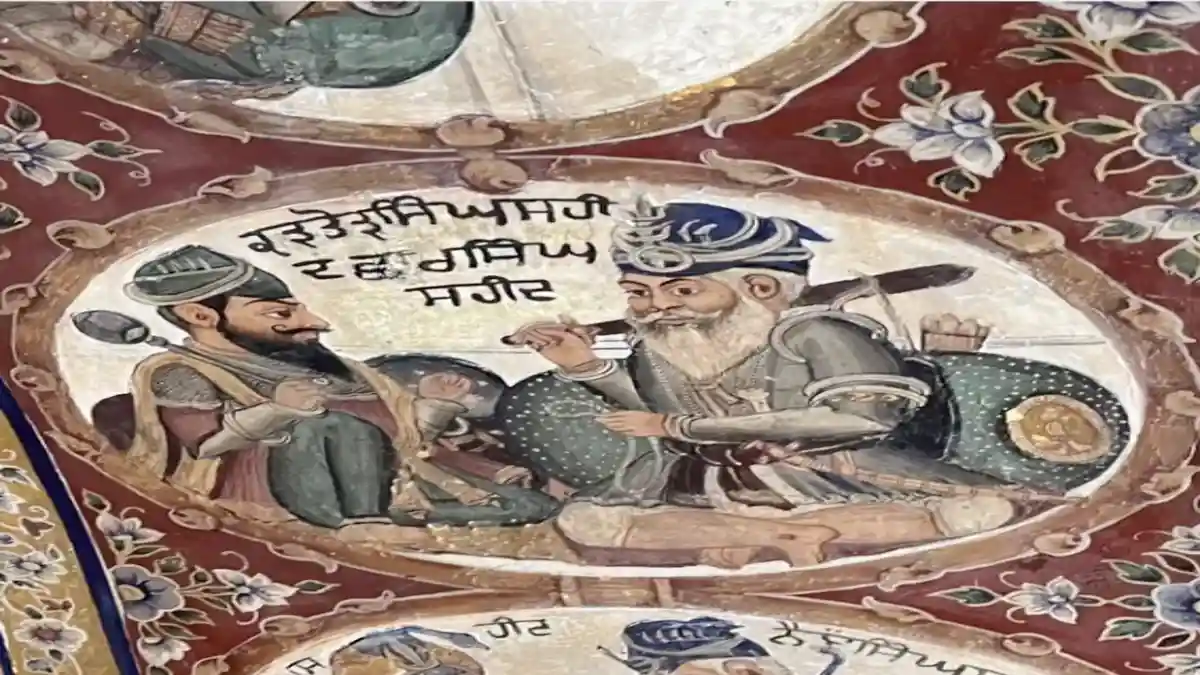 Historic painting of Sardar Karora Singh in discussion, symbolic of Karorsinghia Misl leadership.