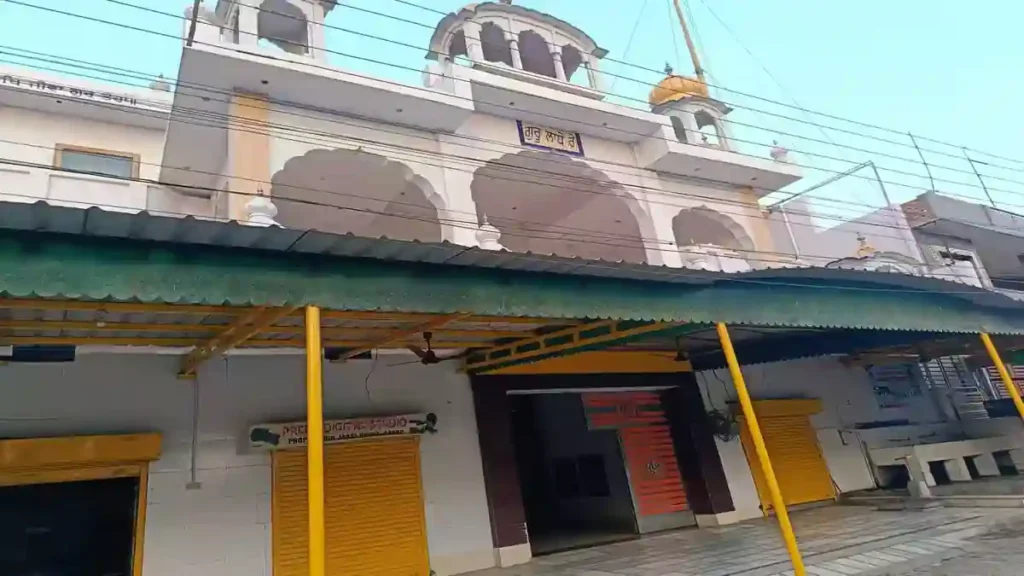 Baba Makhan Shah Lubana Gurdwara Sahib in peaceful surroundings